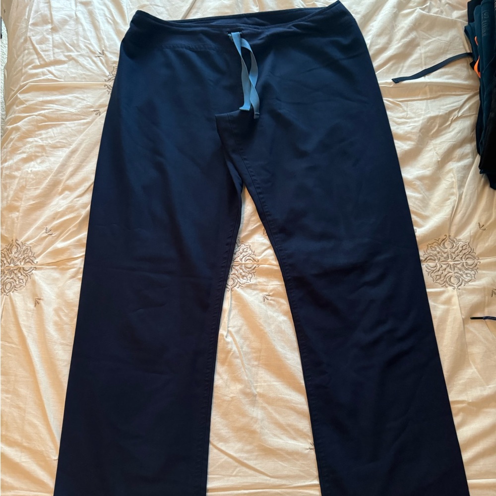 Figs navy blue XS scrub pants